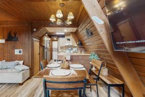 Fotografie z fotogalerie ubytování Alpine Retreat v destinaci Gatlinburg + 17 fotografií