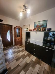 ビドミニにあるDomek letniskowy w lesie 6 -7 osóbのギャラリーの写真