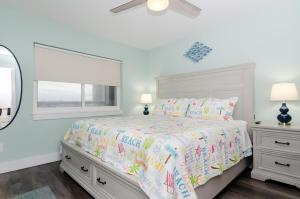 Postel nebo postele na pokoji v ubytování Wish Granted by Bryant Real Estate + 34 fotografií