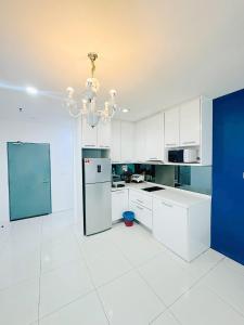 Kuchyň nebo kuchyňský kout v ubytování The Summer Suite KLCC