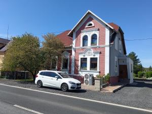 Budova, kde se ubytování v soukromí nachází