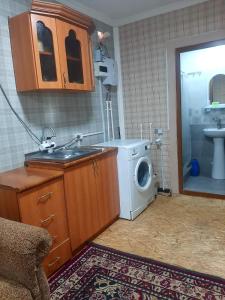 Gambar di galeri bagi Shiraz di Agarak