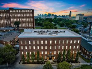 Budova, kde se prázdninový dům nachází