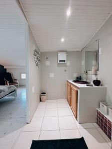 Kuchyň nebo kuchyňský kout v ubytování Duplex de Charme en Provence, Vue Imprenable