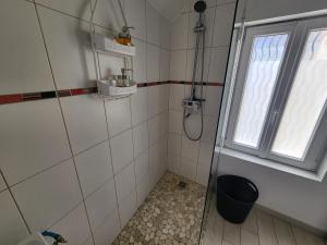 Koupelna v ubytování Le Cocon de Sens