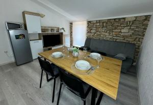 Kuchyň nebo kuchyňský kout v ubytování Apartment Moris