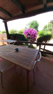 A balcony or terrace at Casa di Giò - Bilocale con giardino