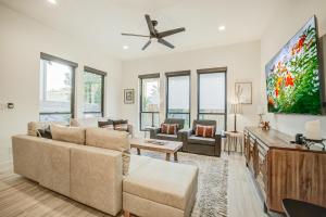 Imagen de la galería de Maverick's Pool Paradise, en San Antonio