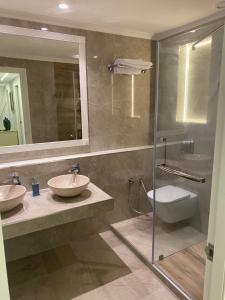 Баня в Suite d'Hôtel vue sur mer