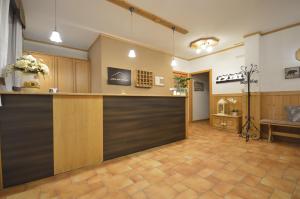 TV a/nebo společenská místnost v ubytování Hotel Garnì Sant'Antonio con Spa