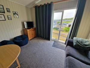 Gallery image of Beautiful 4-Berth Chalet with Sea View Pet Friendly in Aberystwyth
