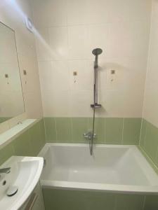 Koupelna v ubytování Gdynia Mieszkanie z Biurem