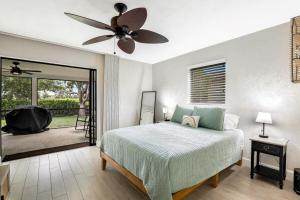 Gallery image of Cheerful home ready for your island getaway ON Mackle Park! 3 BED- 5 STARS! in Marco Island