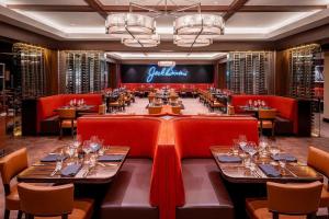 Restaurace v ubytování Horseshoe Las Vegas by Suiteness