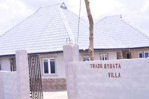 Fotografie z fotogalerie ubytování 2-Bed Apartment Tradebybata Homes FUNAAB Abeokuta v destinaci Abeokuta