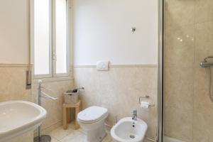 Phòng tắm tại Suites Piazza Del Popolo +18 ảnh