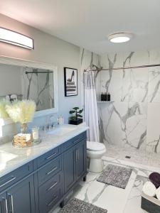 Ein Badezimmer in der Unterkunft Lake Marlin Villa 2