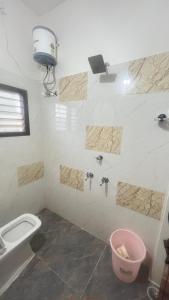 Koupelna v ubytování PENTHOUSE -Thanjavur home stays