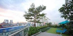 Bazén v ubytování Jasmine Resort Bangkok nebo v jeho okolí