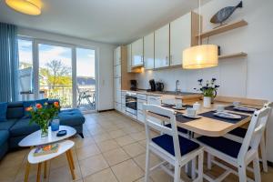 Η κουζίνα ή μικρή κουζίνα στο Haus Möwe in Sellin - Wohnung 9