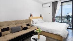 STAR BAY Residence - FREE Laundry - 400m to Sokha Beach客房内的一张或多张床位