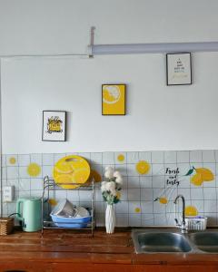 Kuchyň nebo kuchyňský kout v ubytování The Hideout Homestay