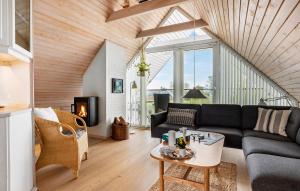 Χώρος καθιστικού στο Stunning Home In Otterup With Wifi