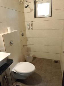 Phòng tắm tại Saara Residency