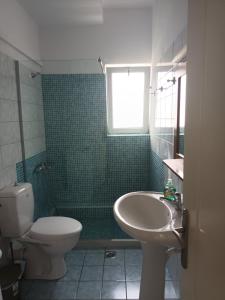 A bathroom at Cathrin Beach Apartments Még 25 kép