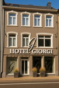 Certifikát, hodnocení, plakát nebo jiný dokument vystavený v ubytování Hotel Giorgi et logements insolites-jacuzzi privé