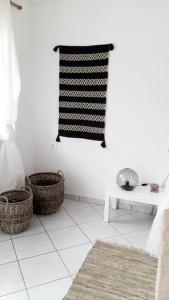A seating area at Studios Casa Liaya