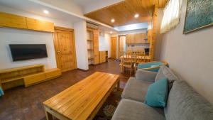 Η κουζίνα ή μικρή κουζίνα στο Lalit Service Apartment