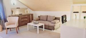 Posezení v ubytování Ferienwohnung in Karlsbad