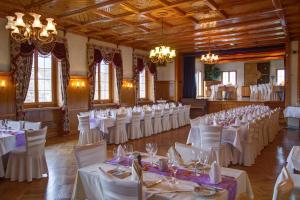 Restoran ili drugo mesto za obedovanje u objektu Gasthof zur Bündte