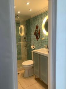 Kúpeľňa v ubytovaní Amfiteatrico Sea View - Kalamos Attiki