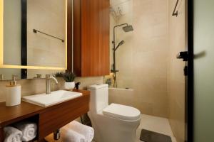 Bilik mandi di Balidian Kos House +5 gambar