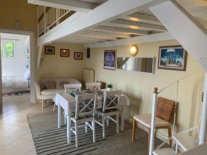 Posedenie v ubytovaní Amfiteatrico Sea View - Kalamos Attiki