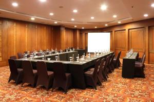 Konferenční prostory v ubytování Hotel Santika Premiere Semarang