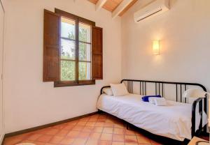 Posteľ alebo postele v izbe v ubytovaní Ideal Property Mallorca - Can Flauta