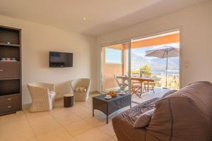 TV a/nebo společenská místnost v ubytování monte barbatu