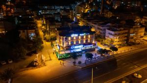 Photo de la galerie de l'établissement Lopera Beach Hotel, à Edremit