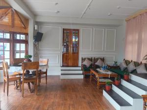 Gallery image of The Bougainvillea House Gielle Tea Garden Takdah in Takdāh