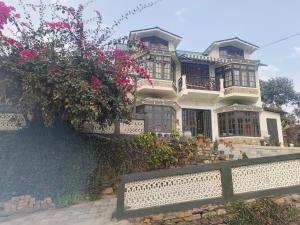 Gallery image of The Bougainvillea House Gielle Tea Garden Takdah in Takdāh