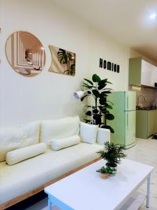 Η κουζίνα ή μικρή κουζίνα στο Love homestay with toys - Homioh homestay
