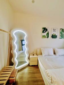Ένα ή περισσότερα κρεβάτια σε δωμάτιο στο Love homestay with toys - Homioh homestay