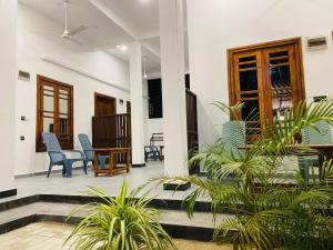 Gambar di galeri bagi Alice Rest Arugambay di Arugam Bay