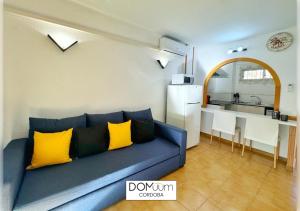 Kuchyňa alebo kuchynka v ubytovaní DOMuum Holidays - CORDOBA Apartments