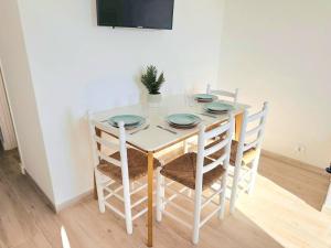 Billede fra billedgalleriet på Apartamento con terraza y vistas al mar en Son Bou i Son Bou