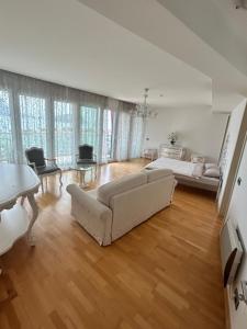 Gallery image of Apartments Krug in Budva