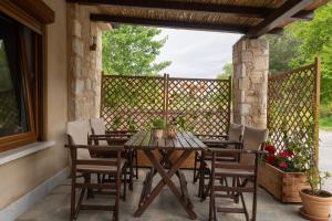 Gallery image of Rose Cottage in Limenas +17 photos